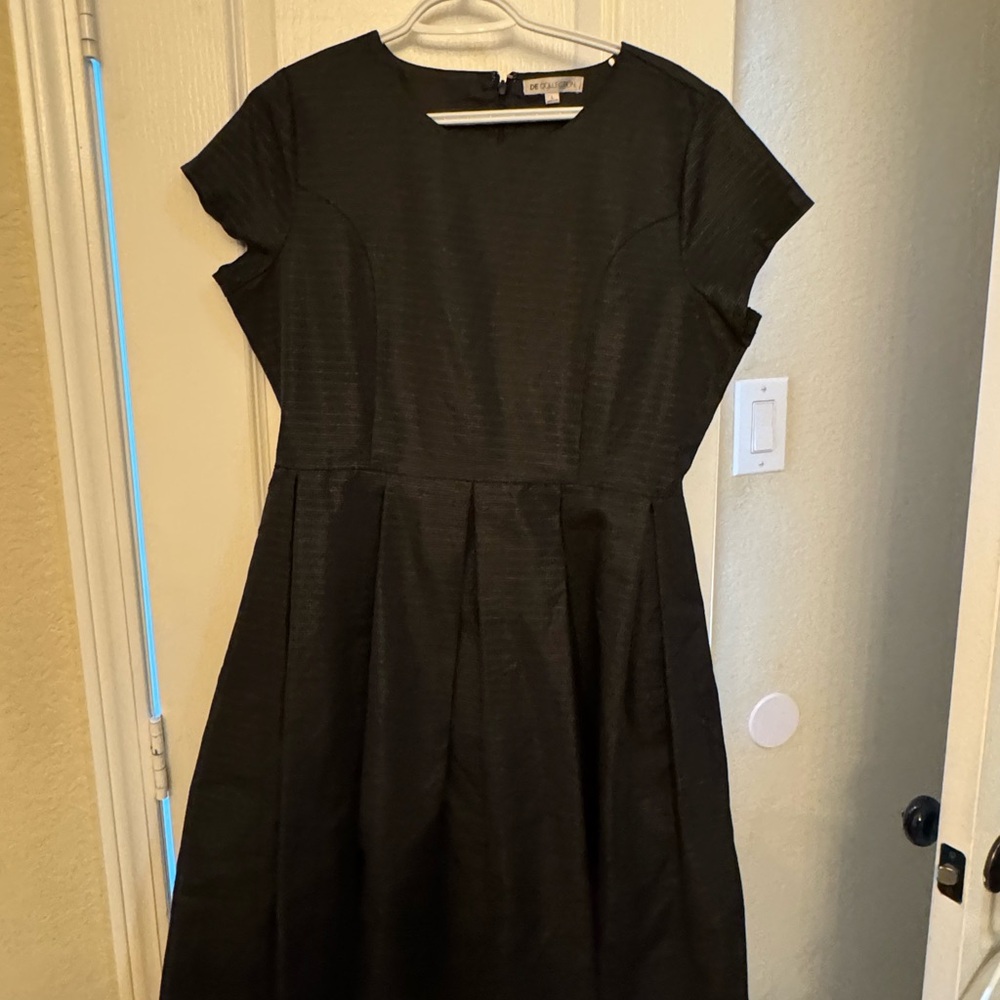 Chic Black Midi Dress